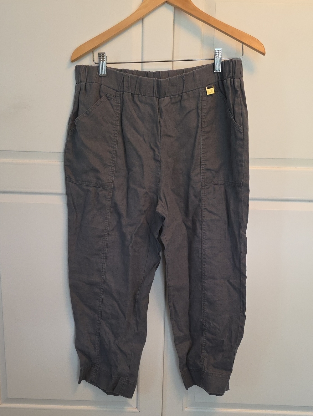 Ellen Tracy Gray Elastic Waist Cargo Pants